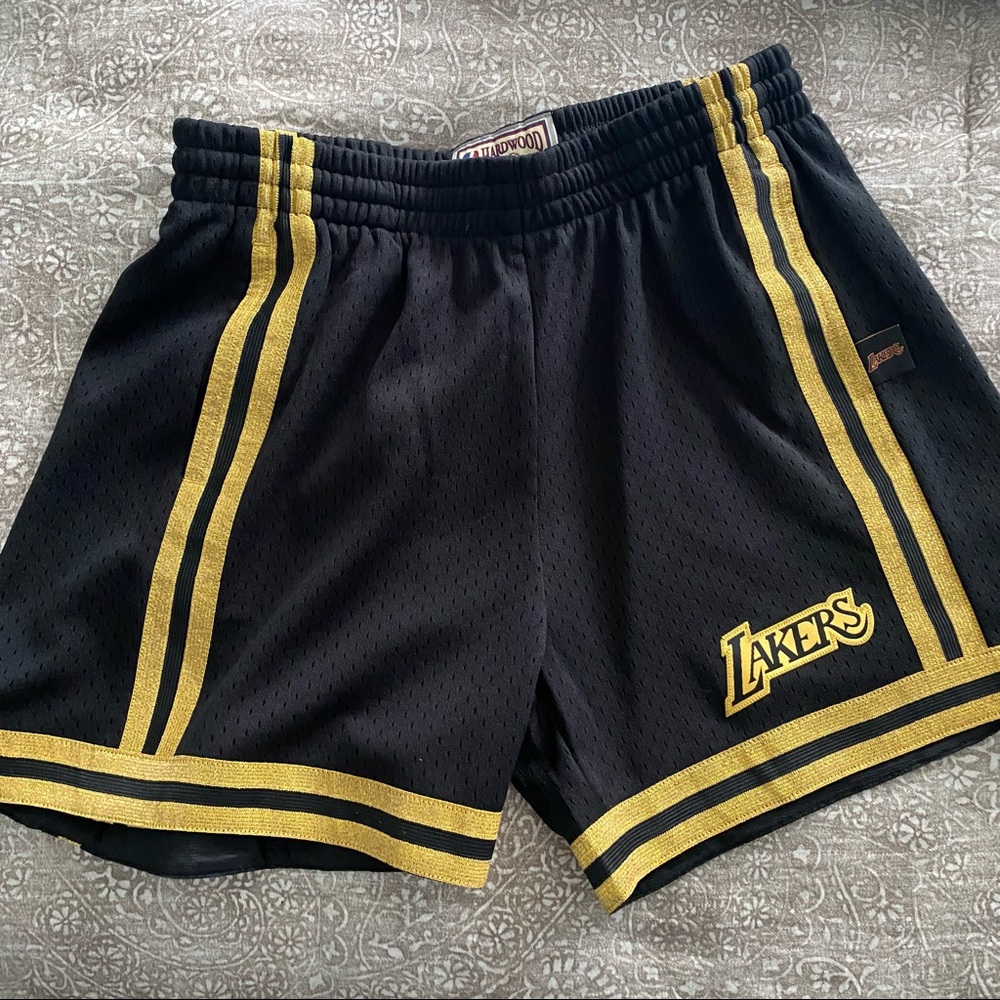 Lakers Jump Shot Shorts (Mitchell & Ness)